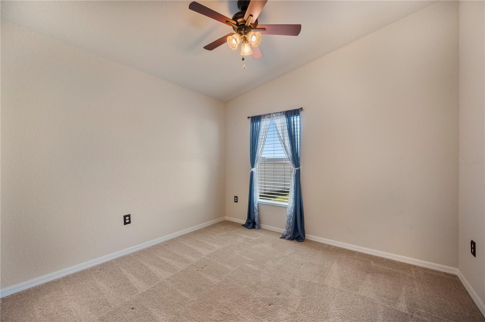 MANDOLIN 02 - Residential