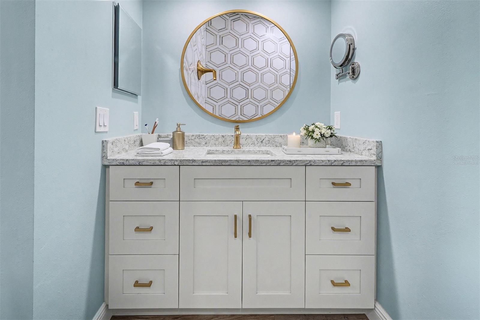 GOLDEN SHORES CONDO - Residential