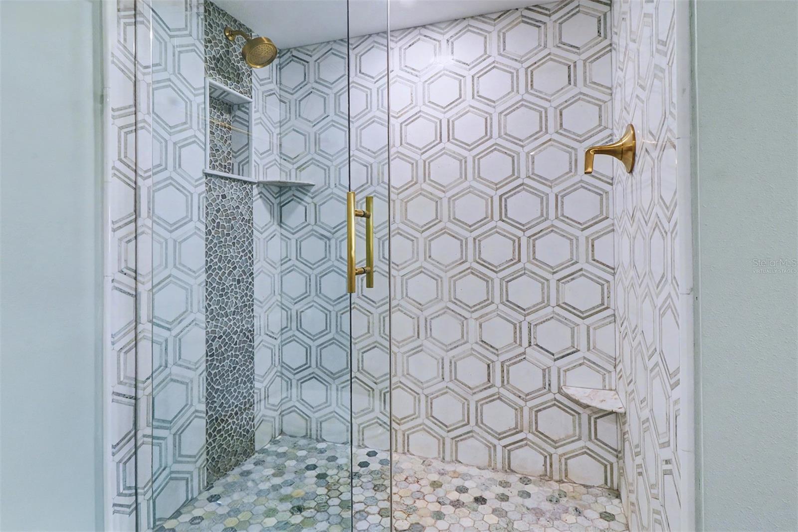 GOLDEN SHORES CONDO - Residential