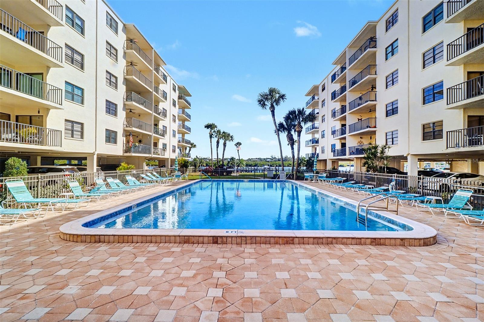 19531 GULF BOULEVARD 615