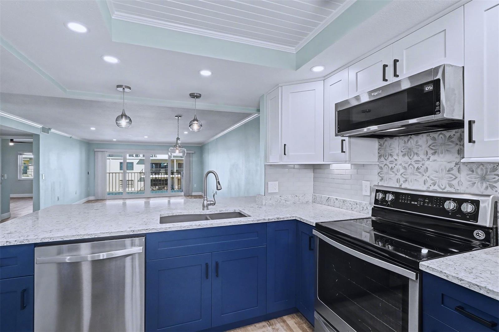 GOLDEN SHORES CONDO - Residential