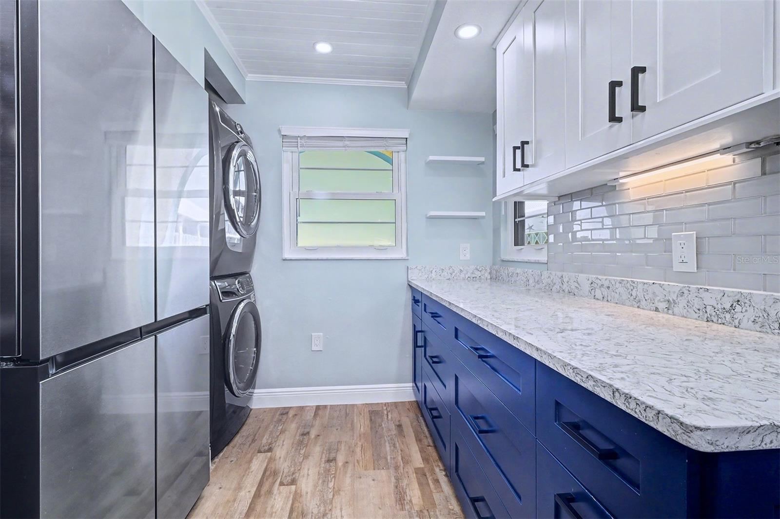 GOLDEN SHORES CONDO - Residential