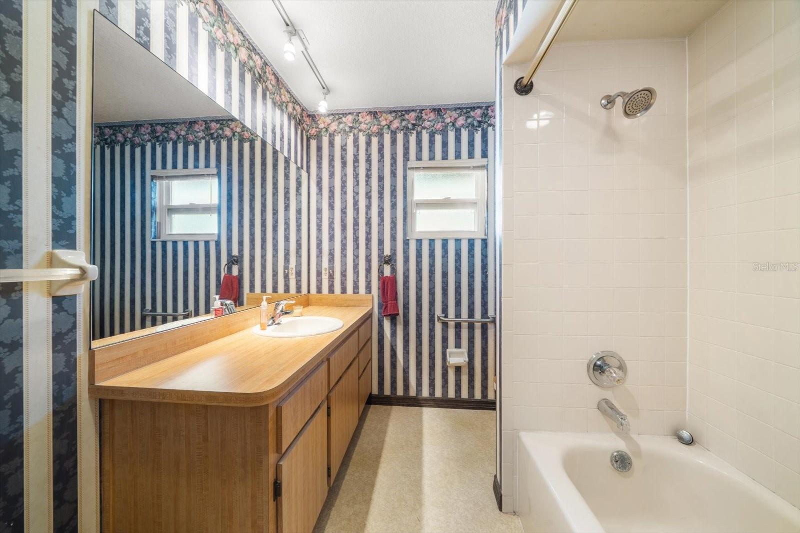 ALTA VISTA SUB - Residential