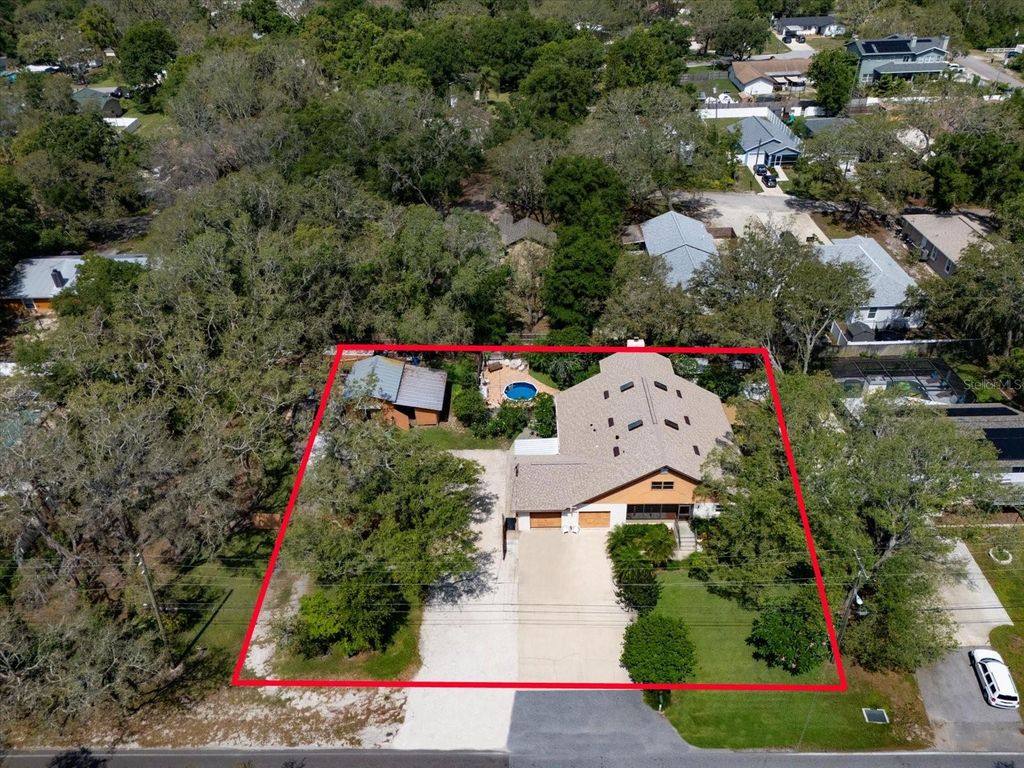 Photo of 1799 Dixie Highway, Tarpon Springs, FL 34689 (MLS # TB8474102)