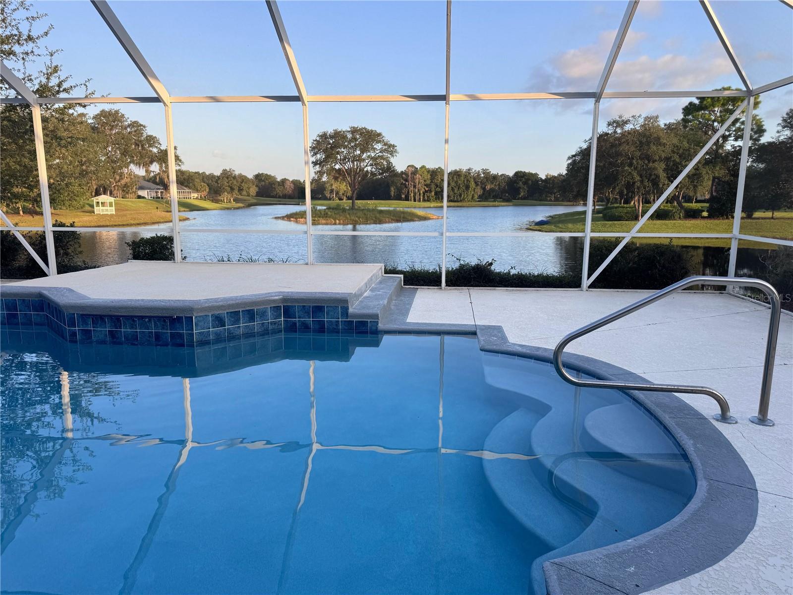 LAKE DIAMOND GOLF & CC PH 03 - Residential Lease