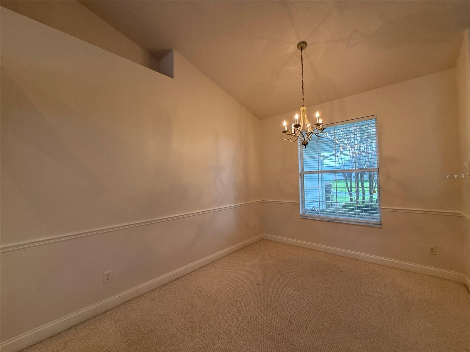 LAKE DIAMOND GOLF & CC PH 03 - Residential Lease