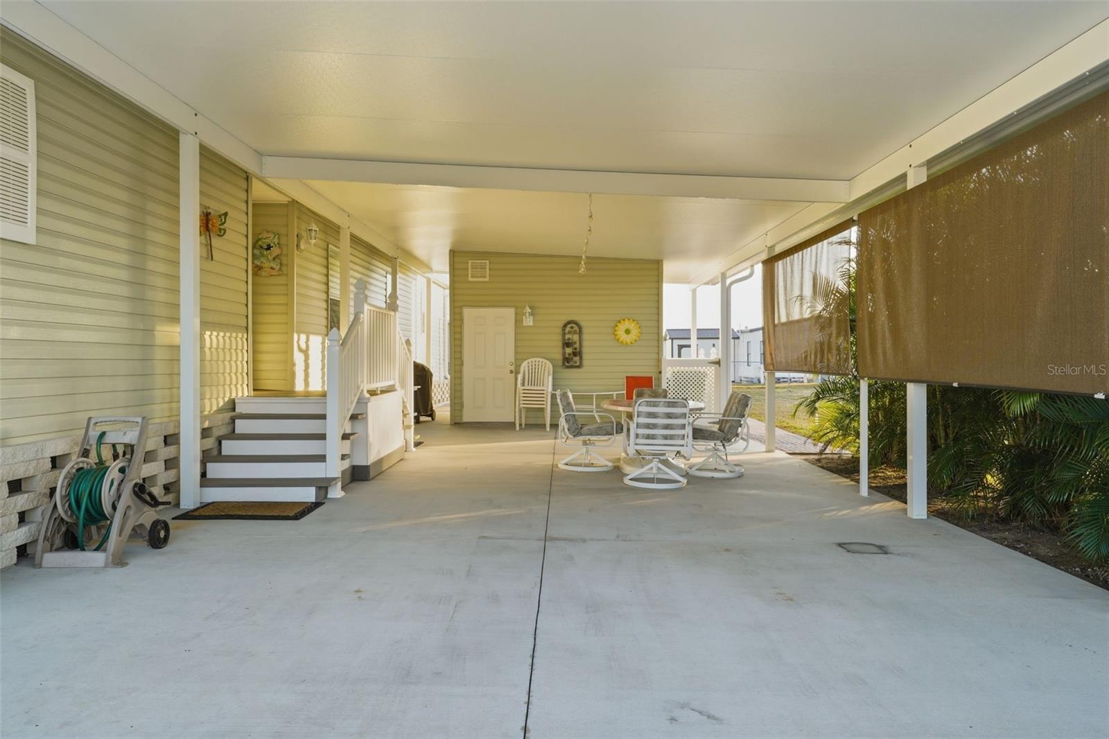 LEMON BAY ISLES PH 111 - Residential