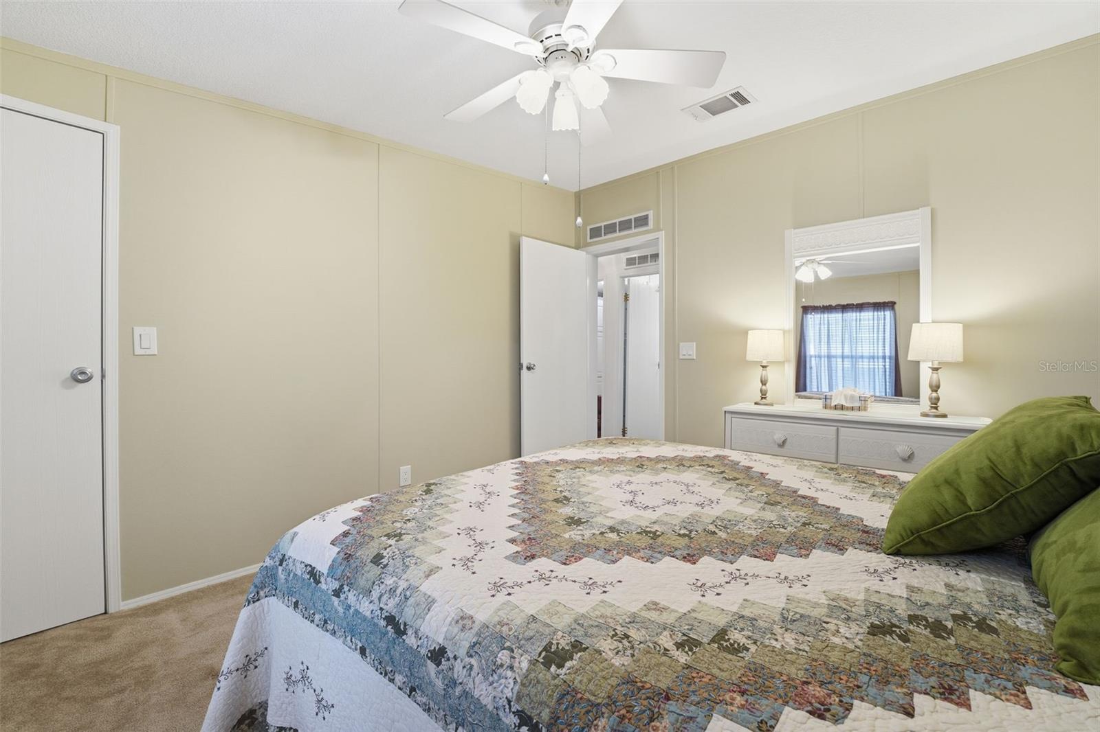 LEMON BAY ISLES PH 111 - Residential