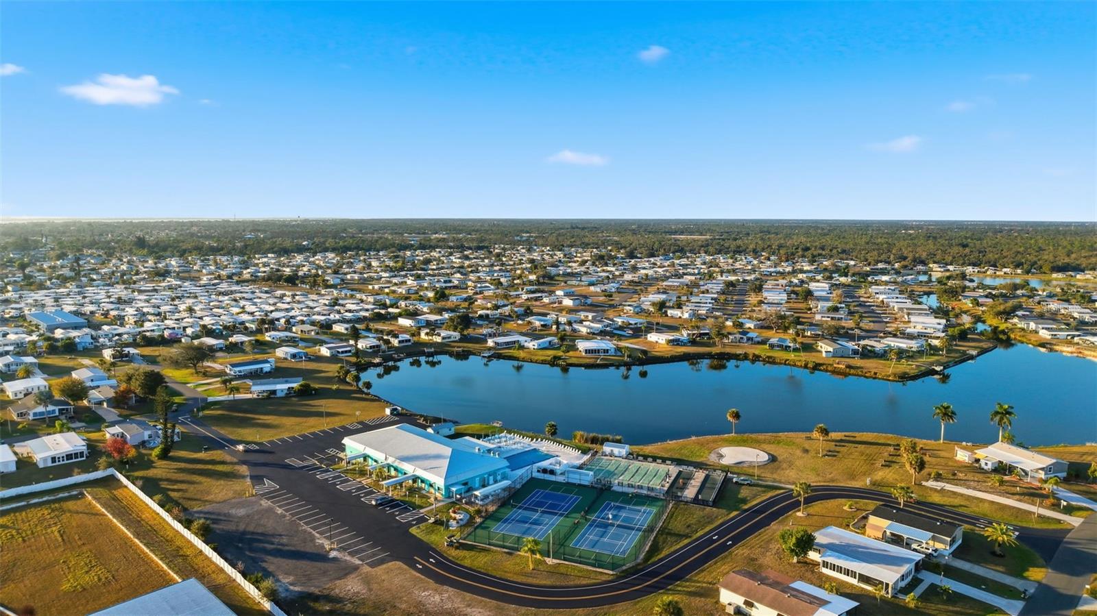 LEMON BAY ISLES PH 111 - Residential