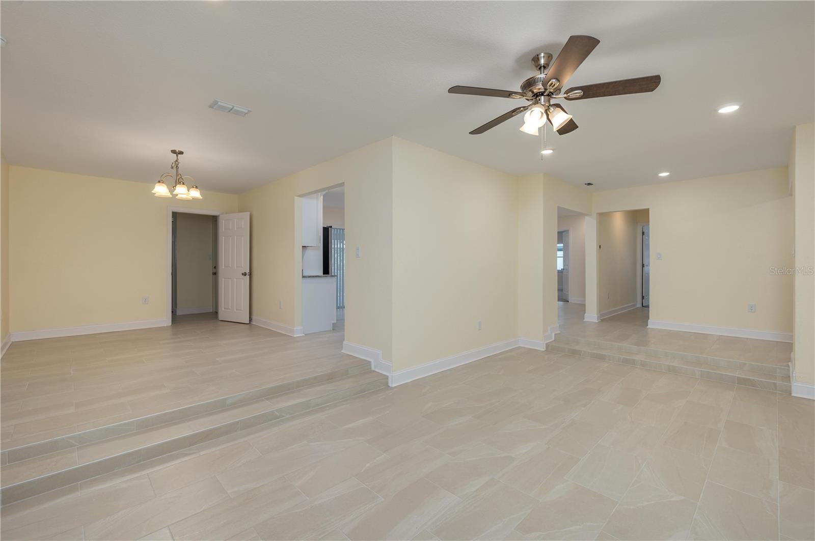 407 PRINCESS PLACE