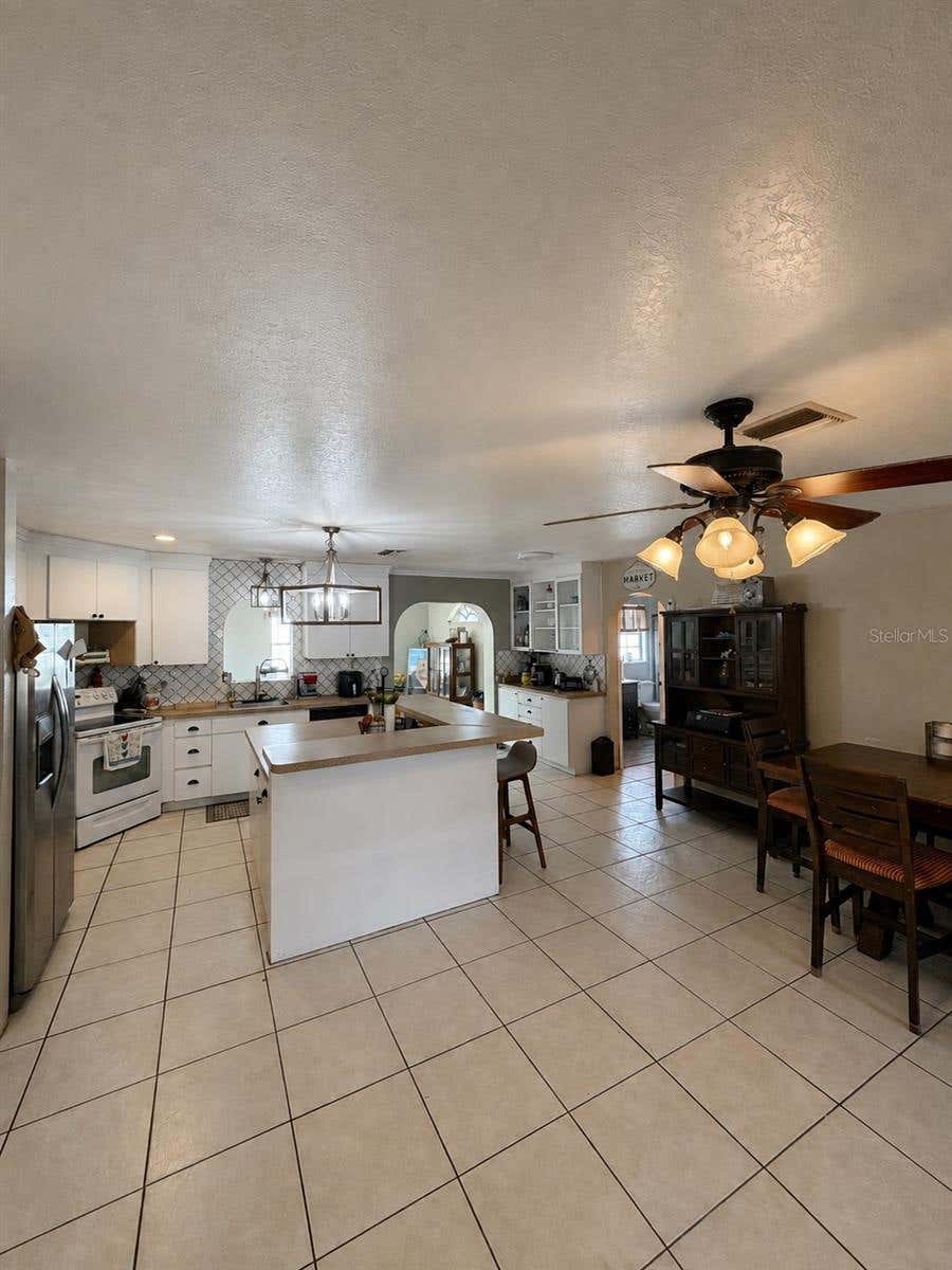 Photo of 2085 De Carlo Avenue, Spring Hill, FL 34608 (MLS # TB8541022)