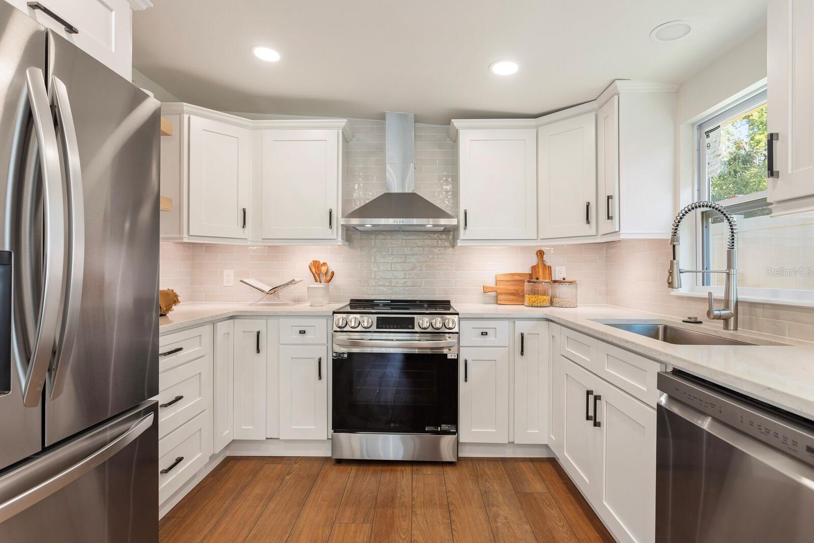 MAC FARLANE PARK - Residential