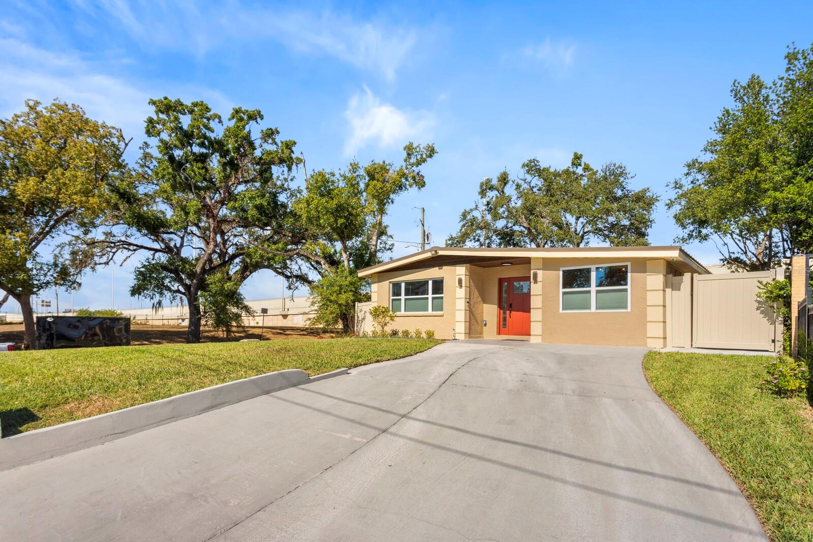 MAC FARLANE PARK - Residential