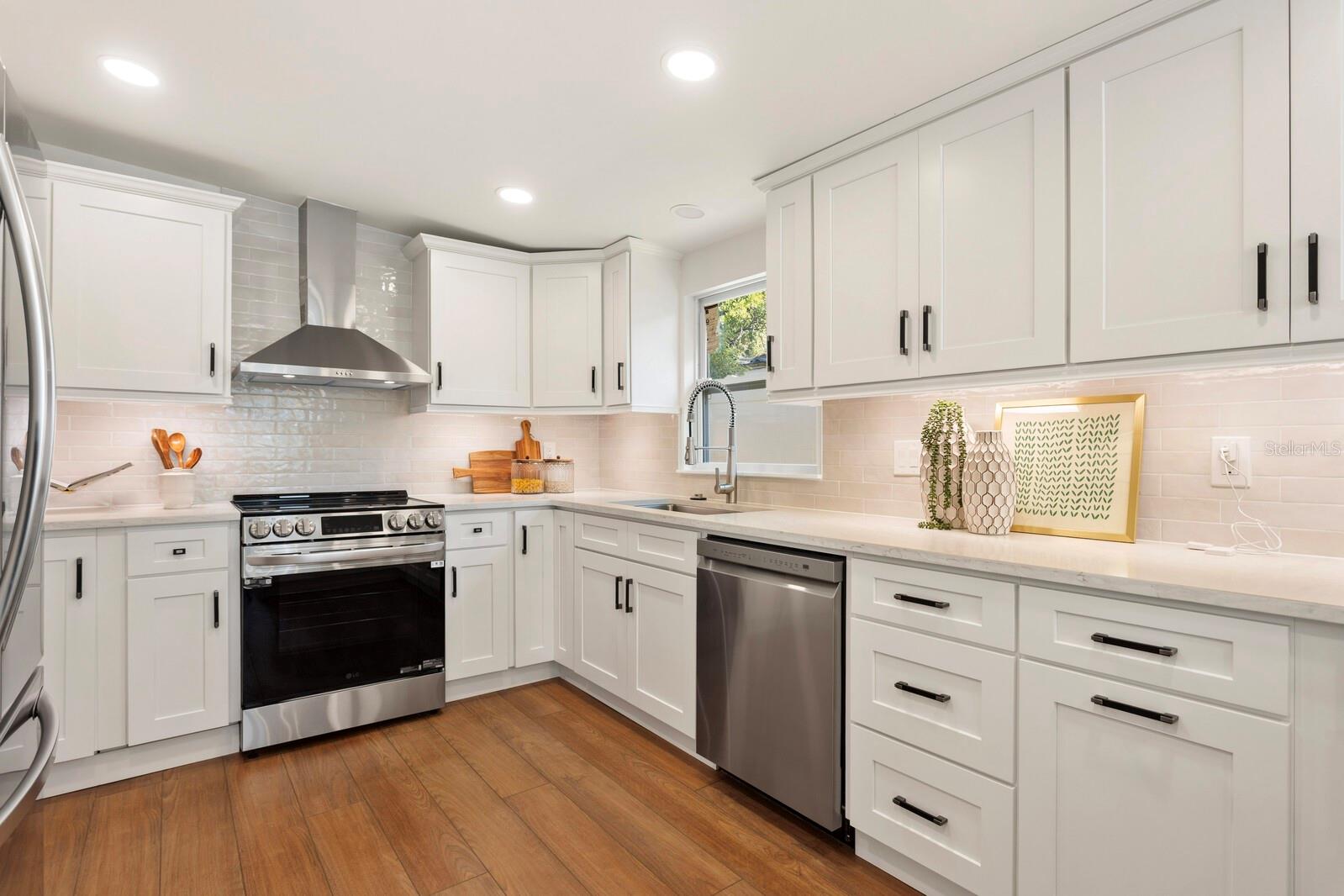 MAC FARLANE PARK - Residential