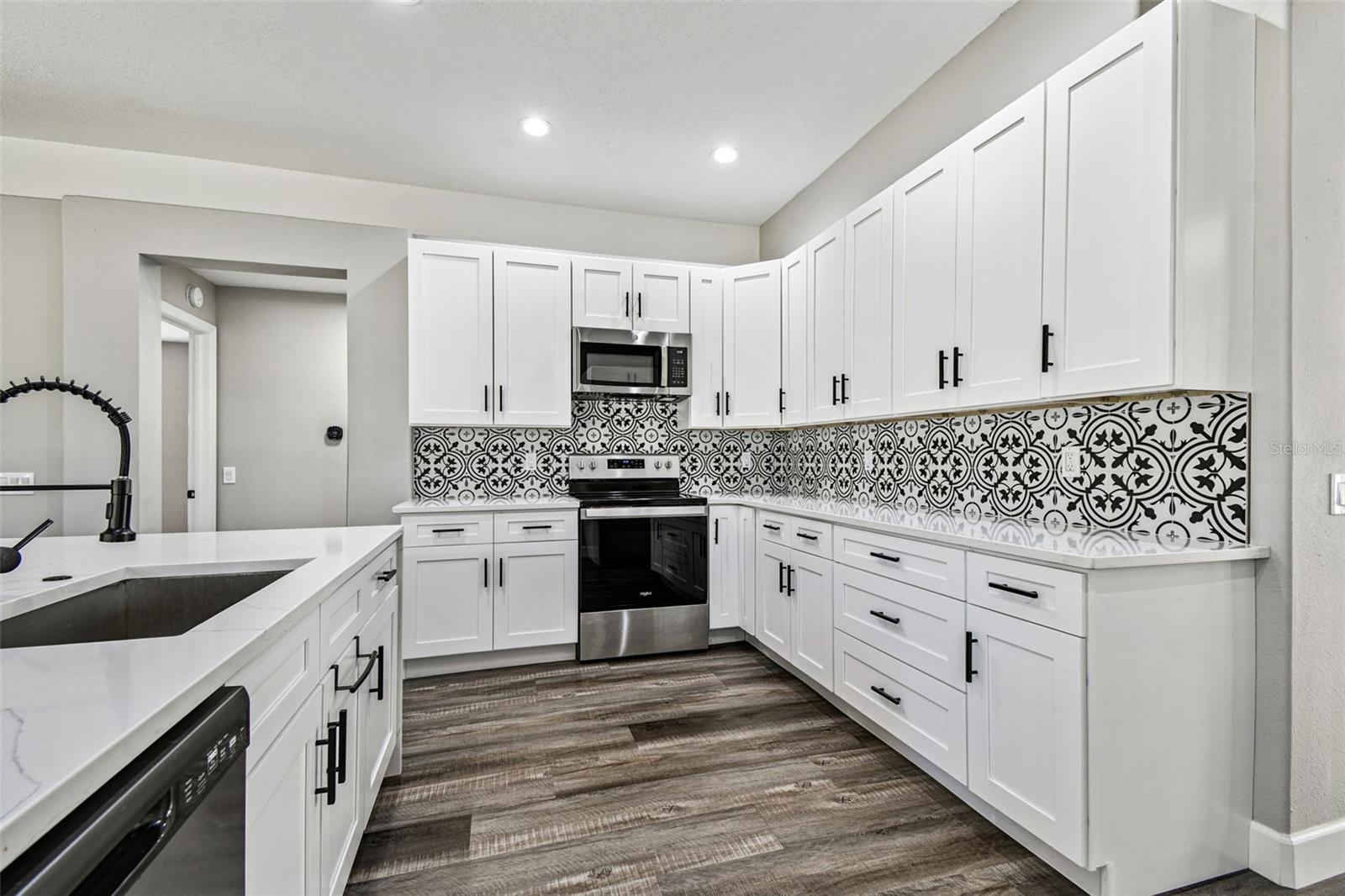 PAVILION PH 2 - Residential