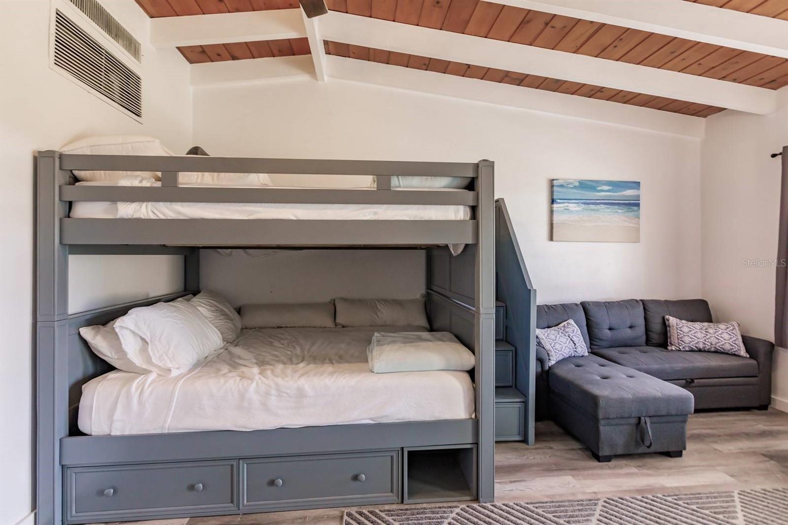 CASA MAR - Residential Lease