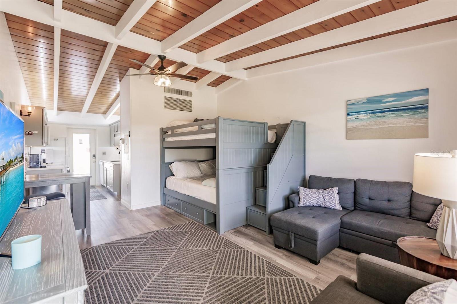 CASA MAR - Residential Lease