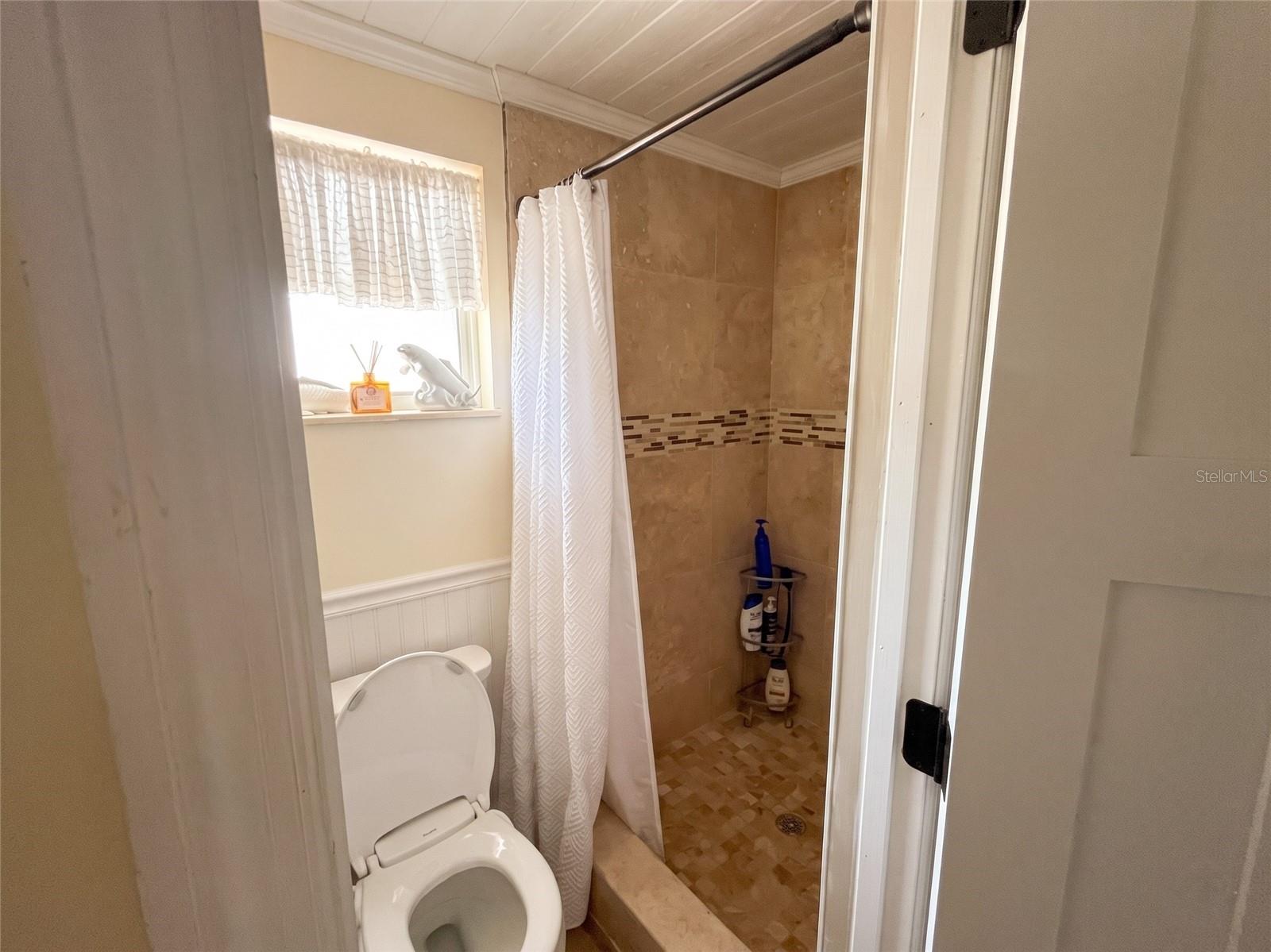 BAYWOOD SHORES 1ST ADD - Residential