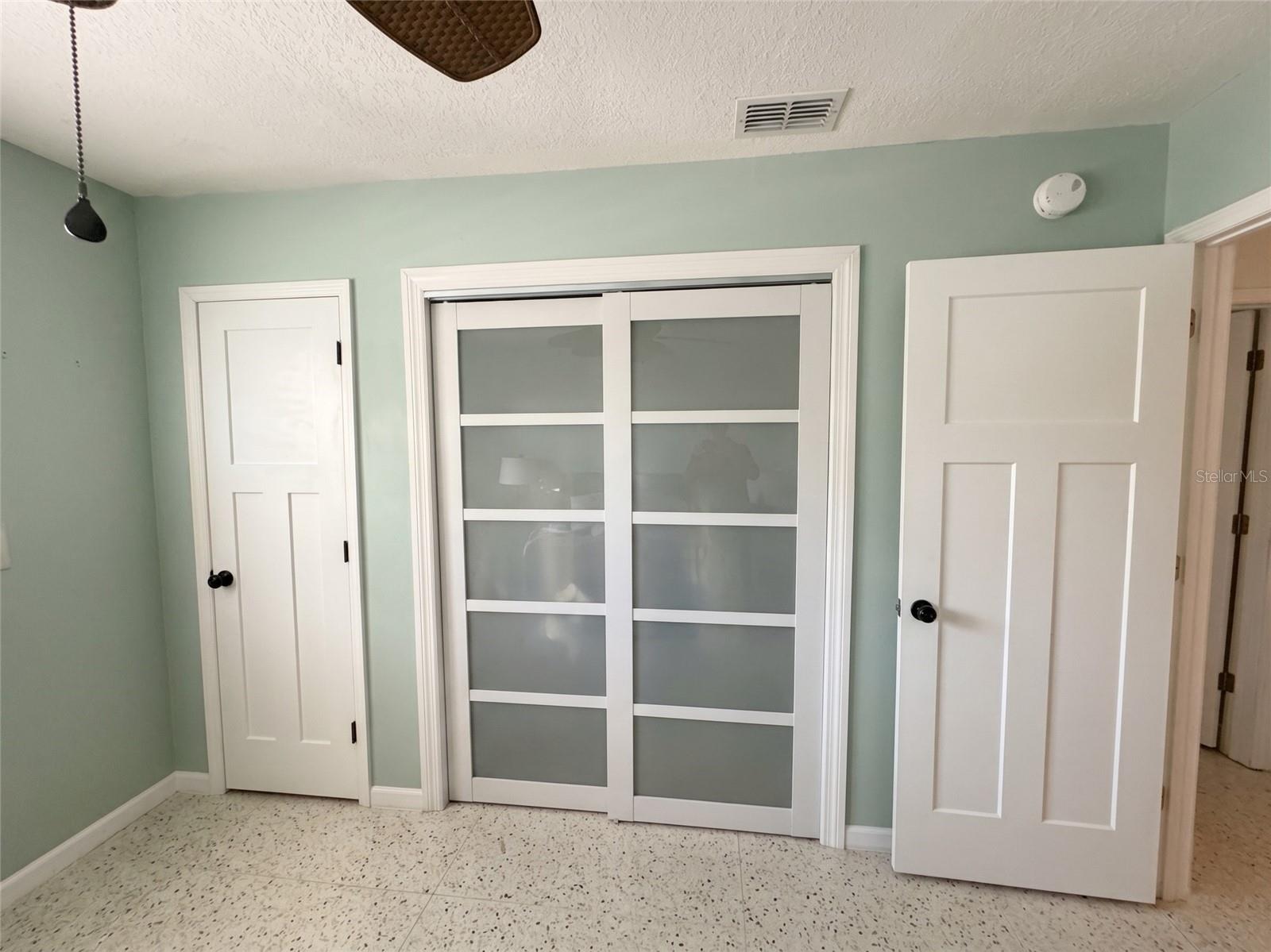 BAYWOOD SHORES 1ST ADD - Residential