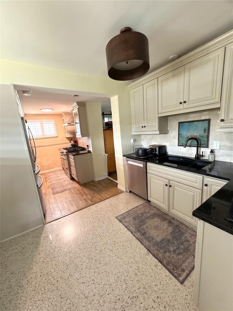 2475 TRADE WINDS DRIVE