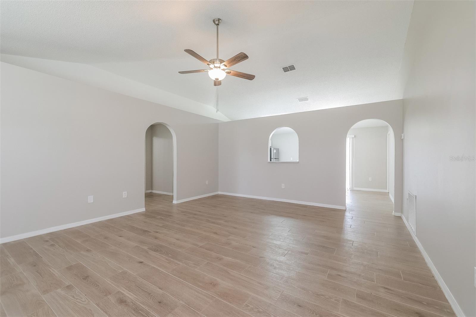 POINCIANA NBRHD 05 NORTH VILLAGE 03 - Residential Lease