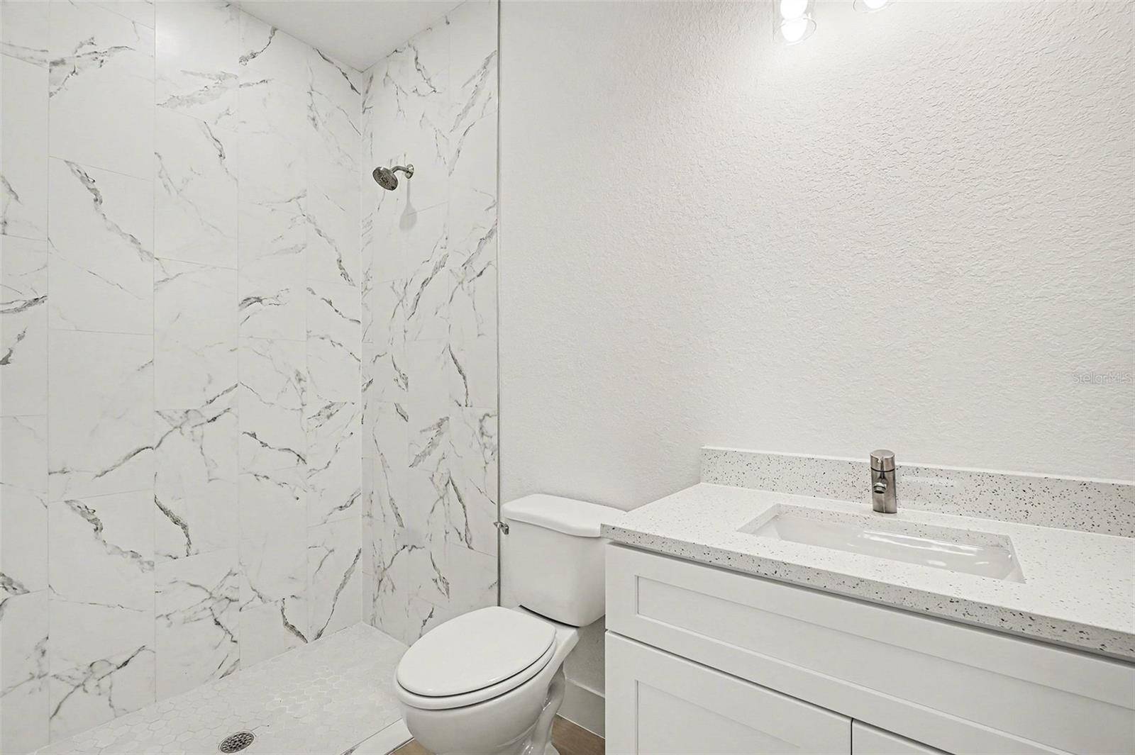 LEHIGH ESTATES - Residential Income