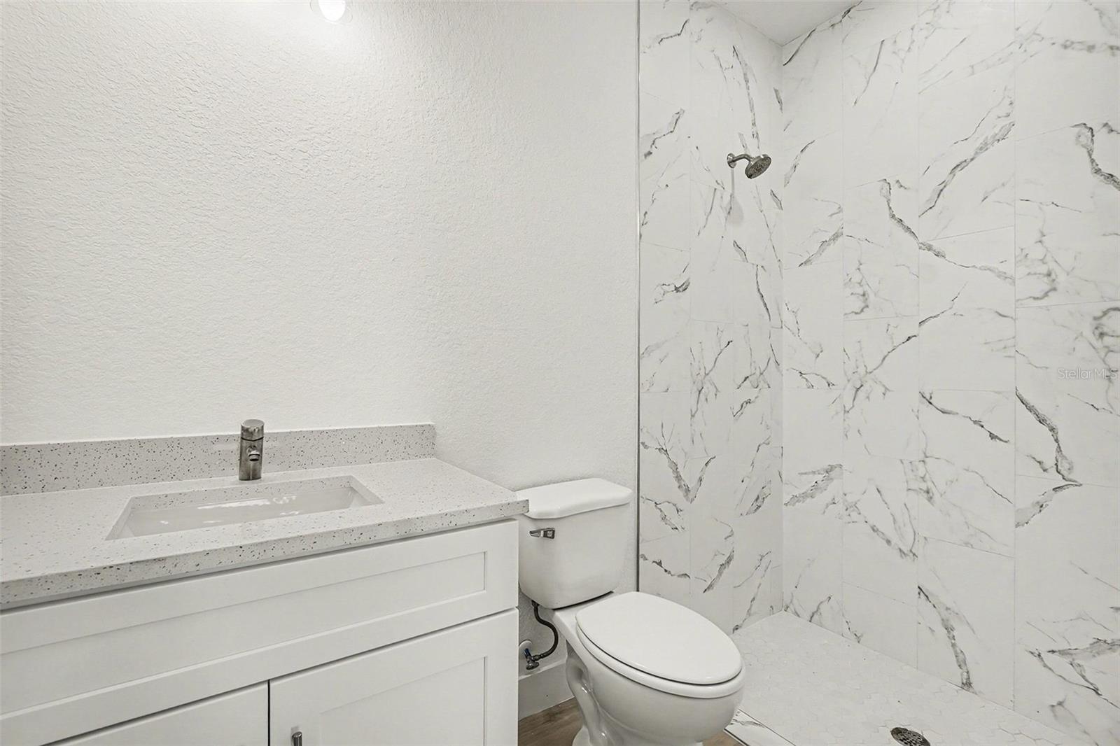 LEHIGH ESTATES - Residential Income