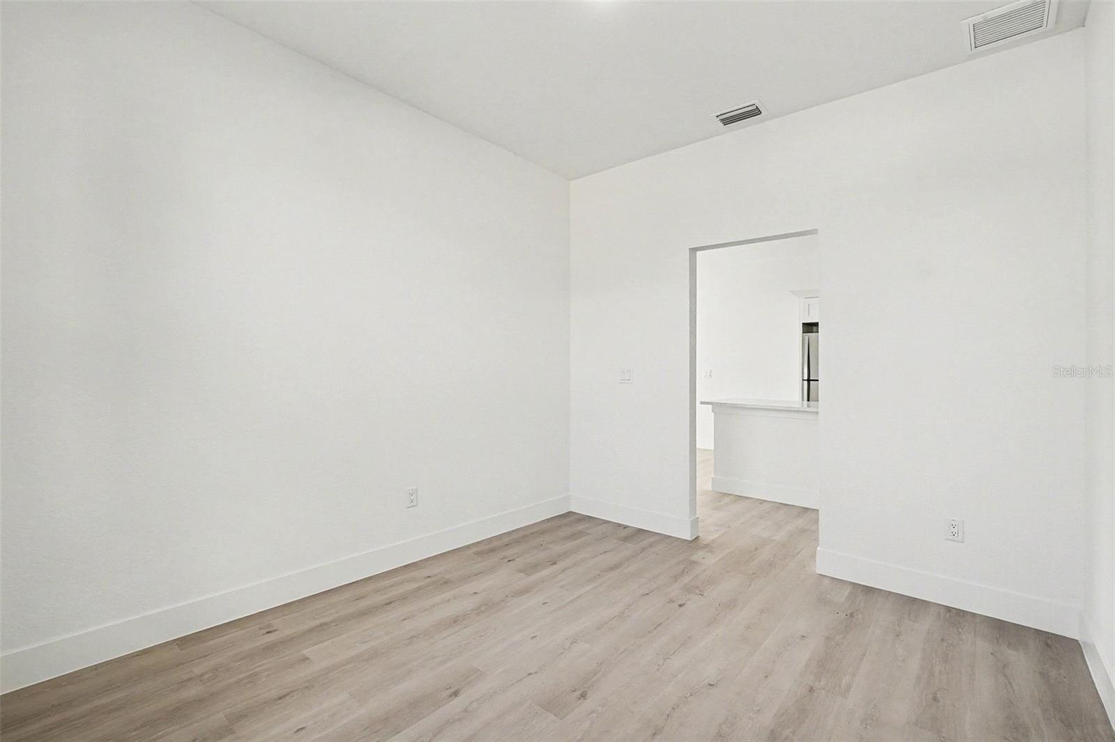 LEHIGH ESTATES - Residential Income