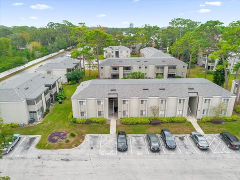 A home in LONGWOOD