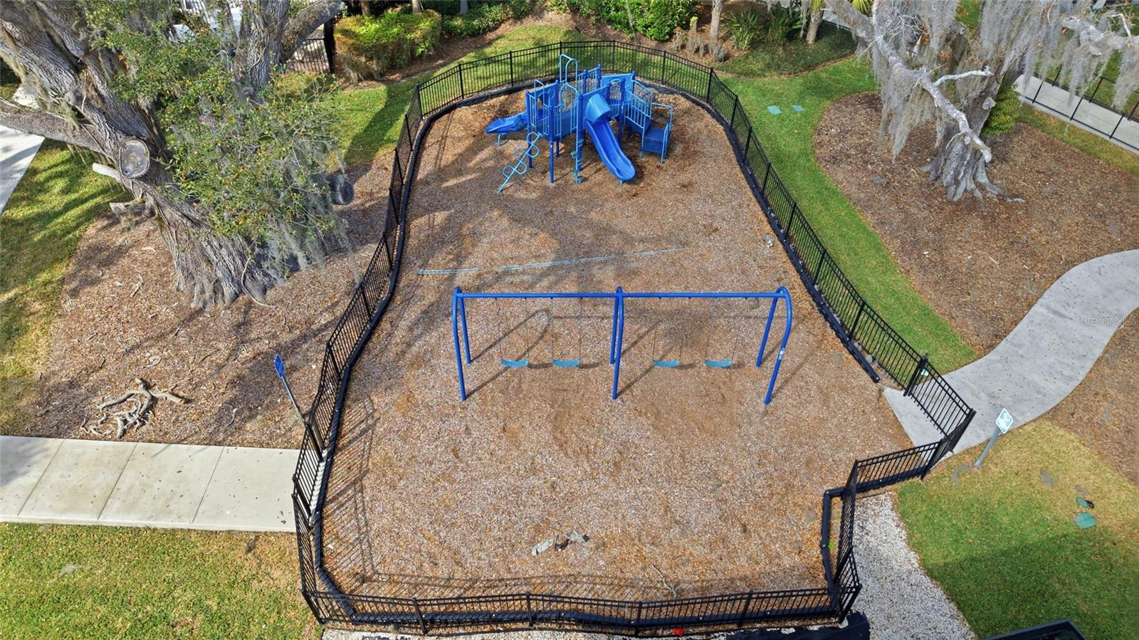 REGO PALMS - Residential