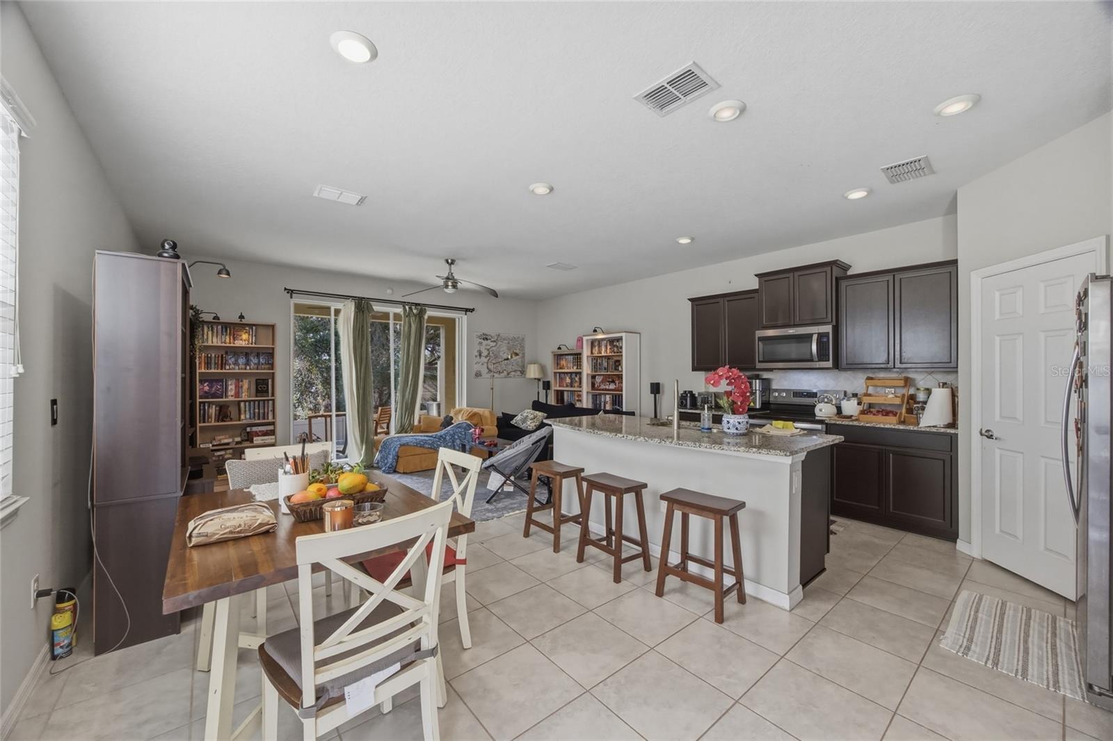 REGO PALMS - Residential