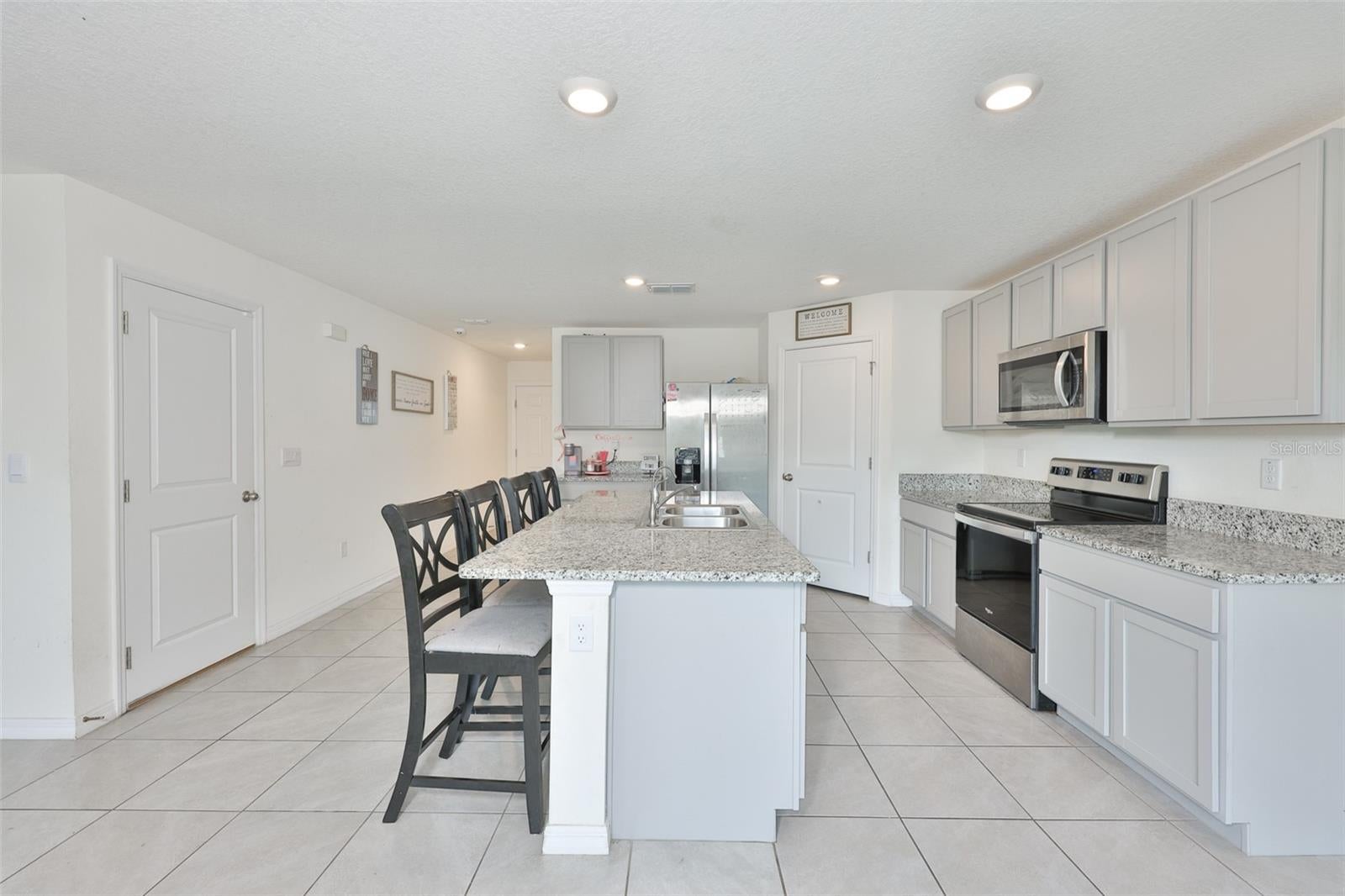 5244 FIDDLE FIG AVENUE
