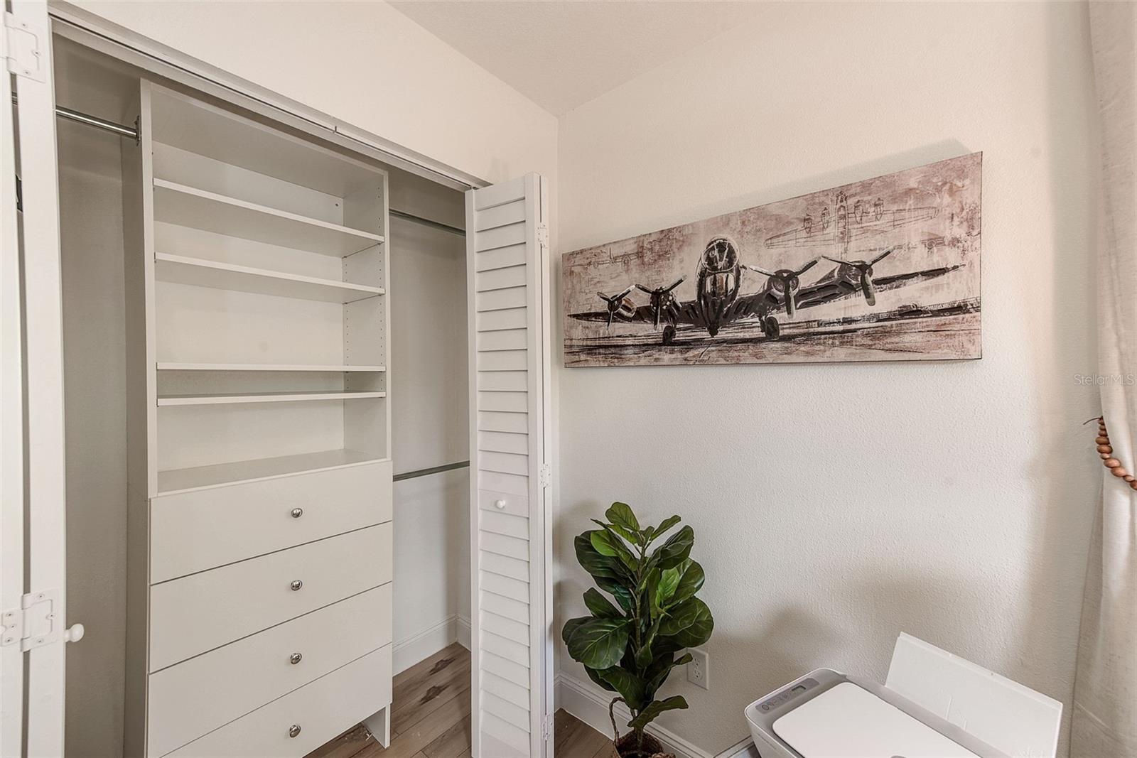 GANDY GARDENS 1 - Residential