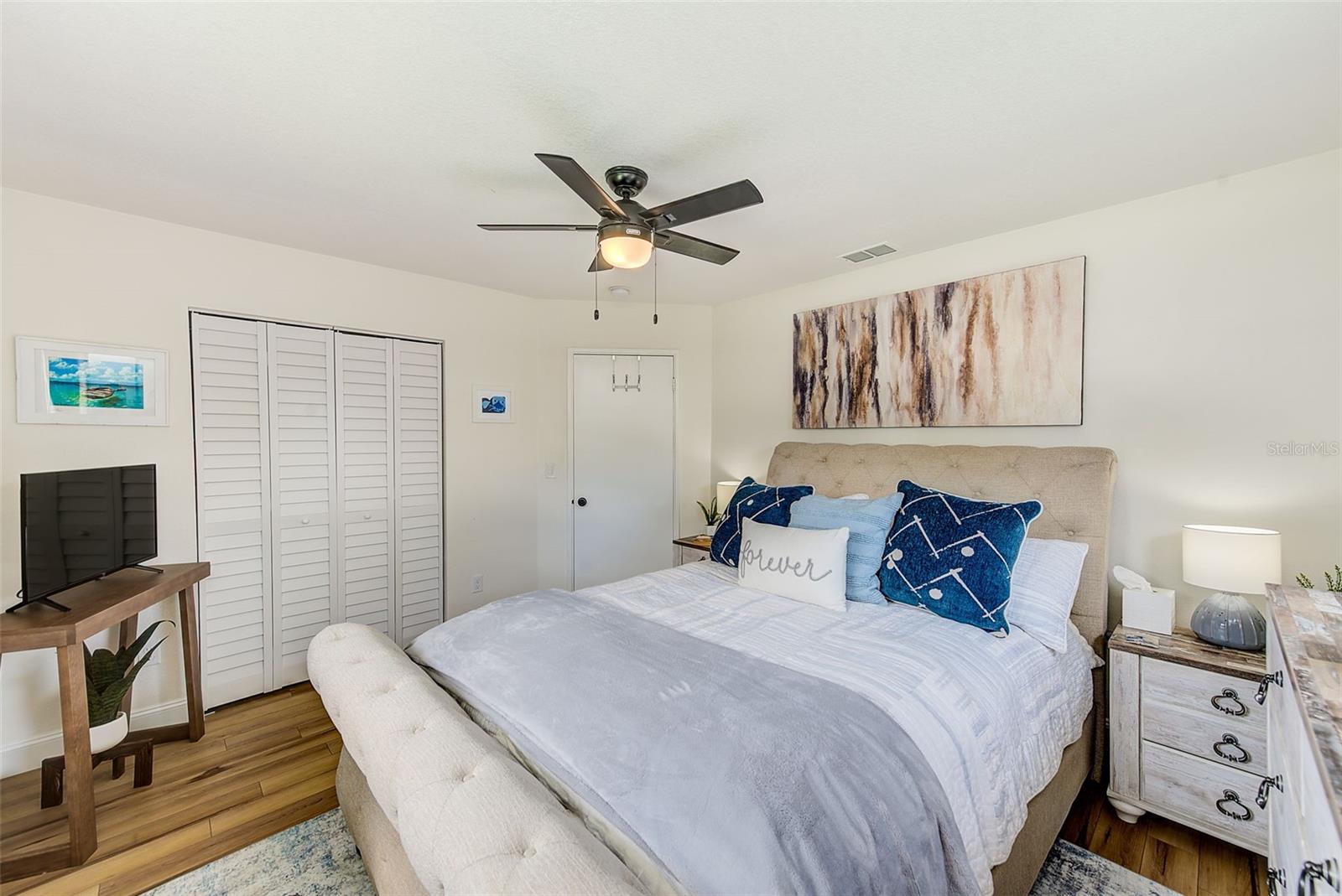 GANDY GARDENS 1 - Residential