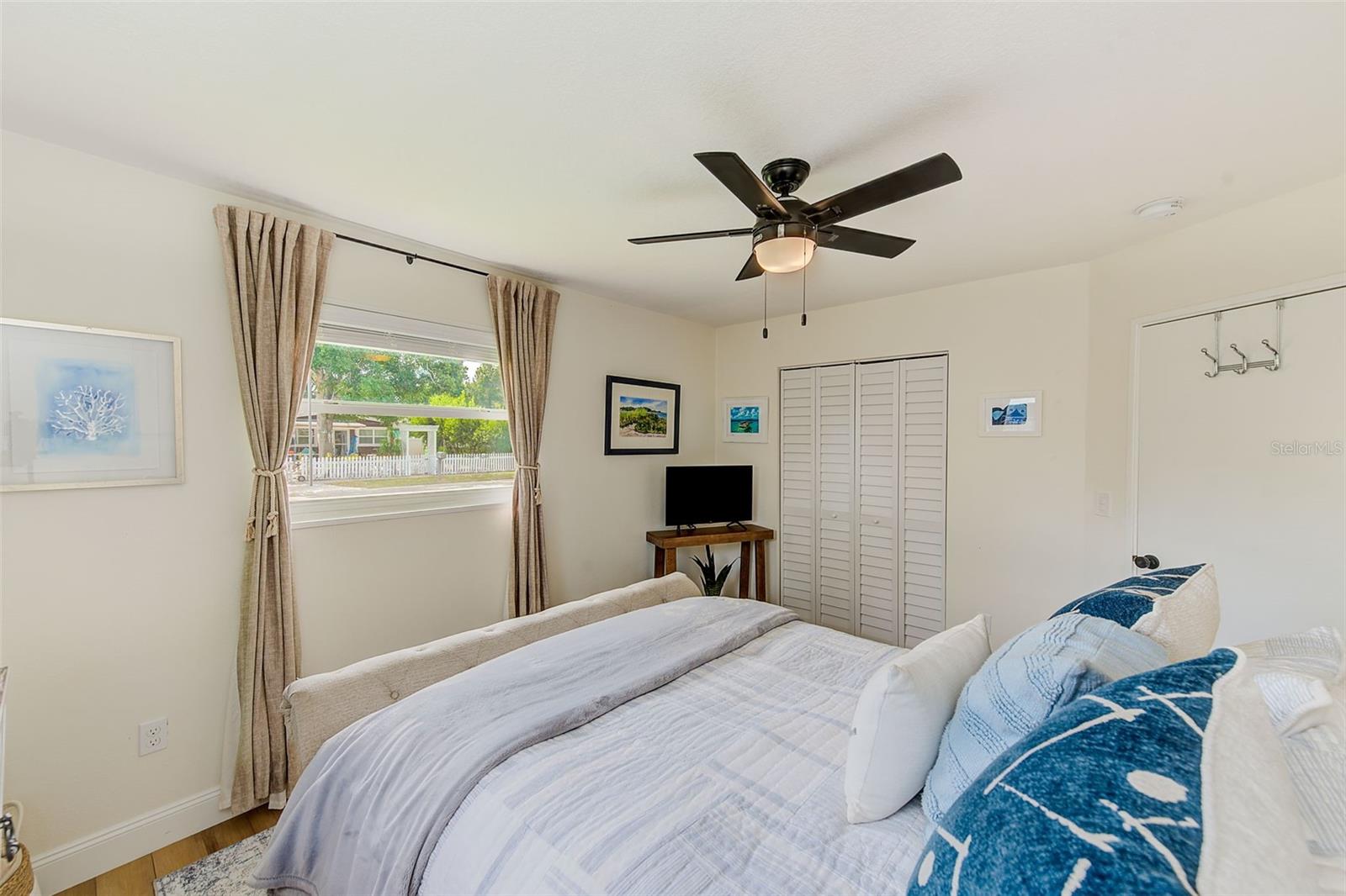 GANDY GARDENS 1 - Residential