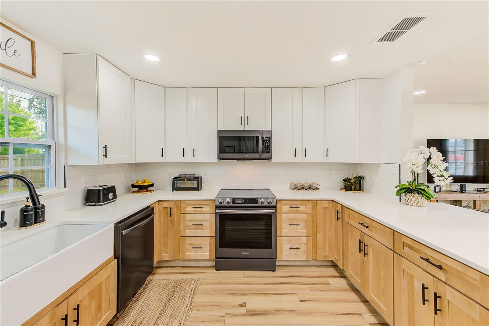 GANDY GARDENS 1 - Residential