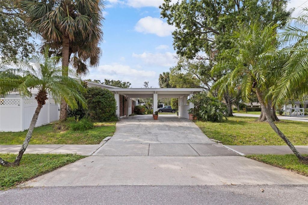 Photo of 202 S Obrien Street, Tampa, FL 33609 (MLS # TB8429474)