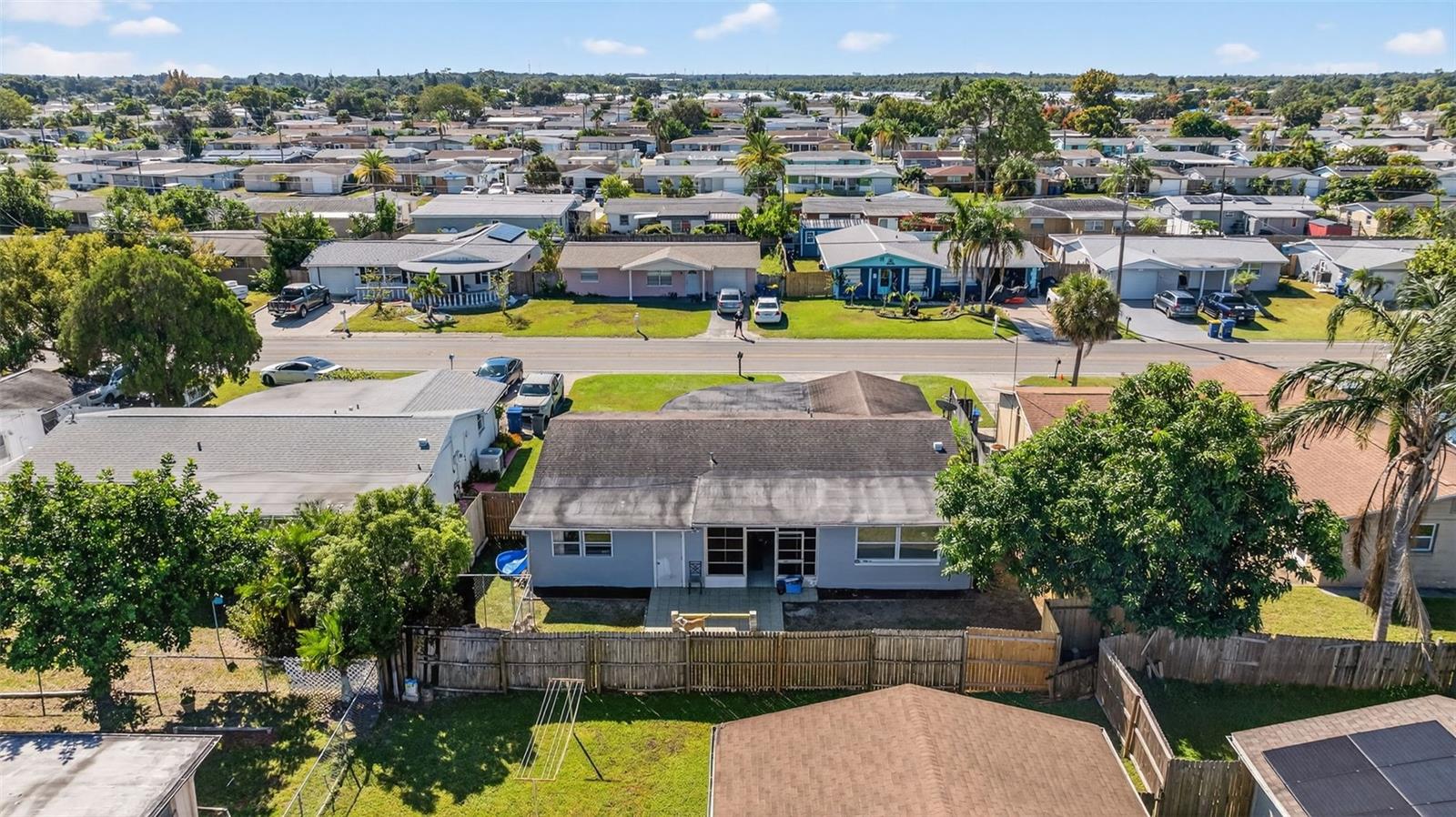 TAHITIAN HOMES - Residential