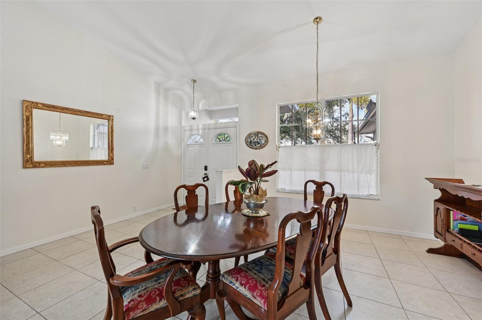 ARTIST ACRES - Residential