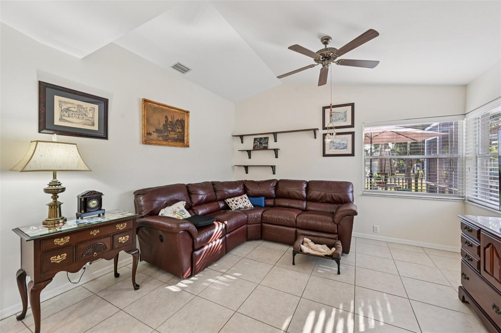 ARTIST ACRES - Residential