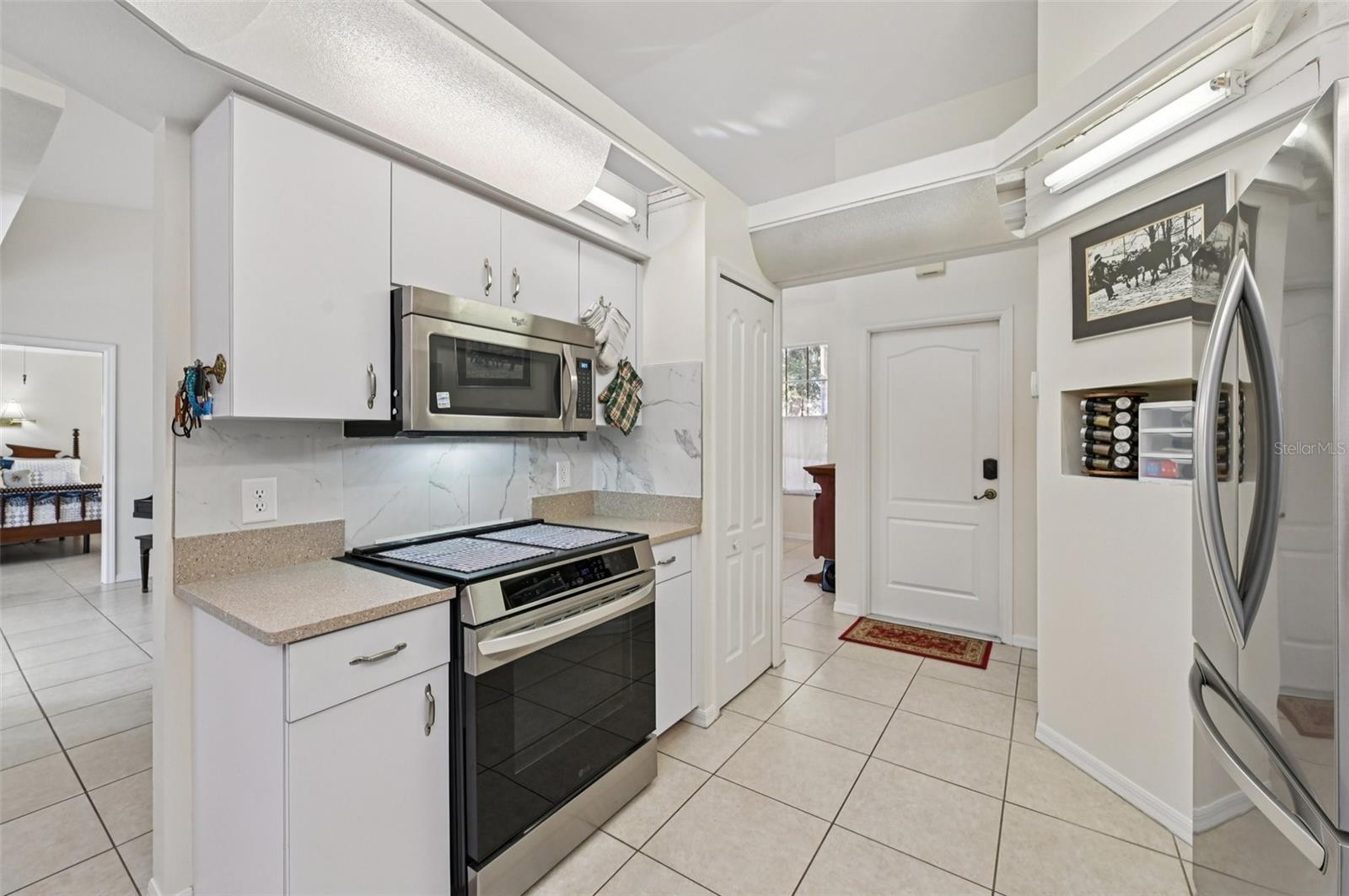 ARTIST ACRES - Residential