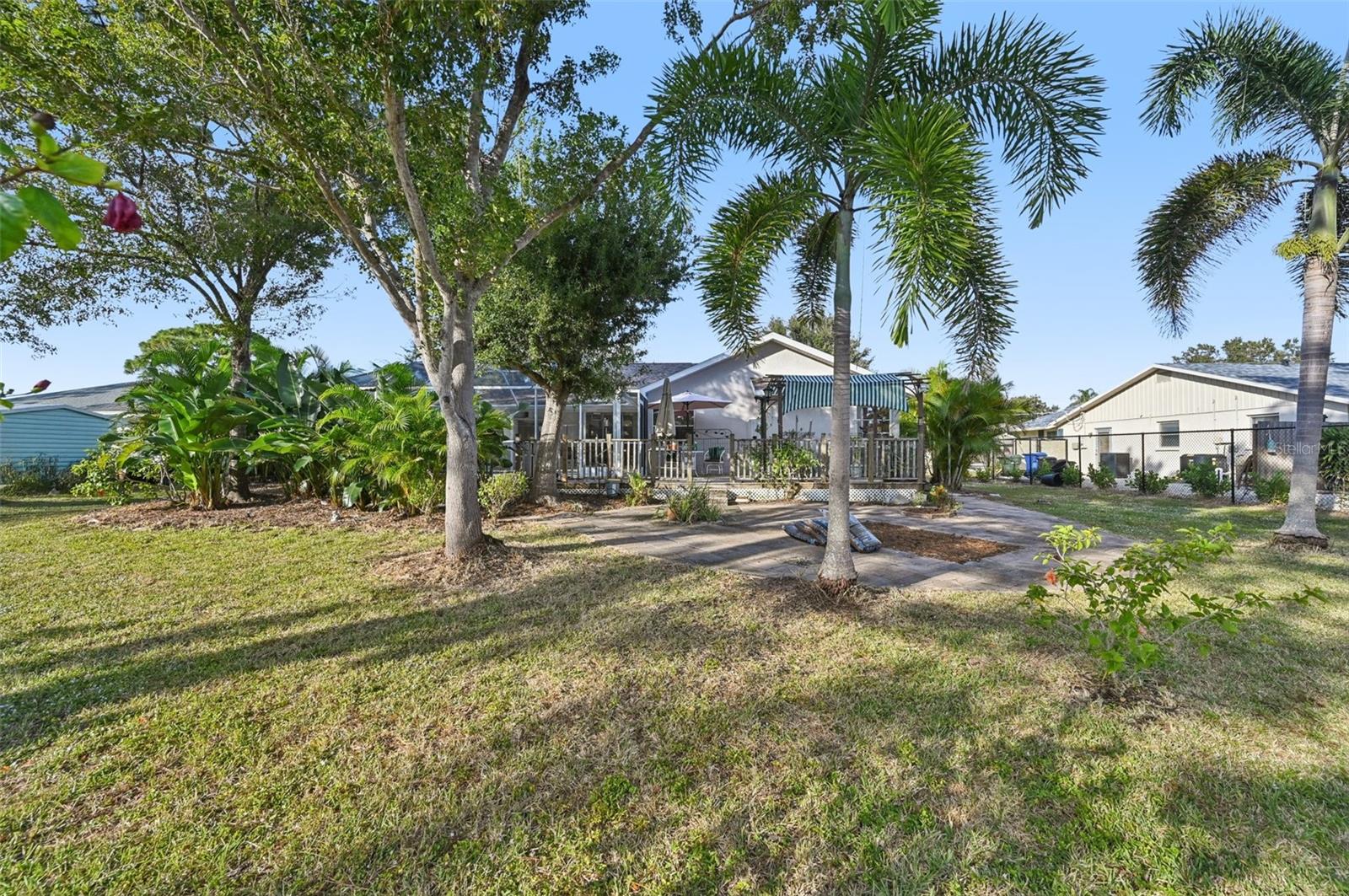 ARTIST ACRES - Residential