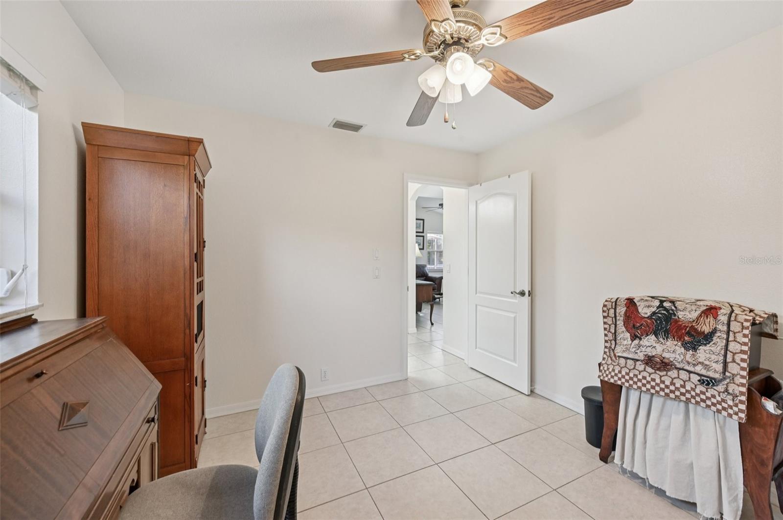 ARTIST ACRES - Residential