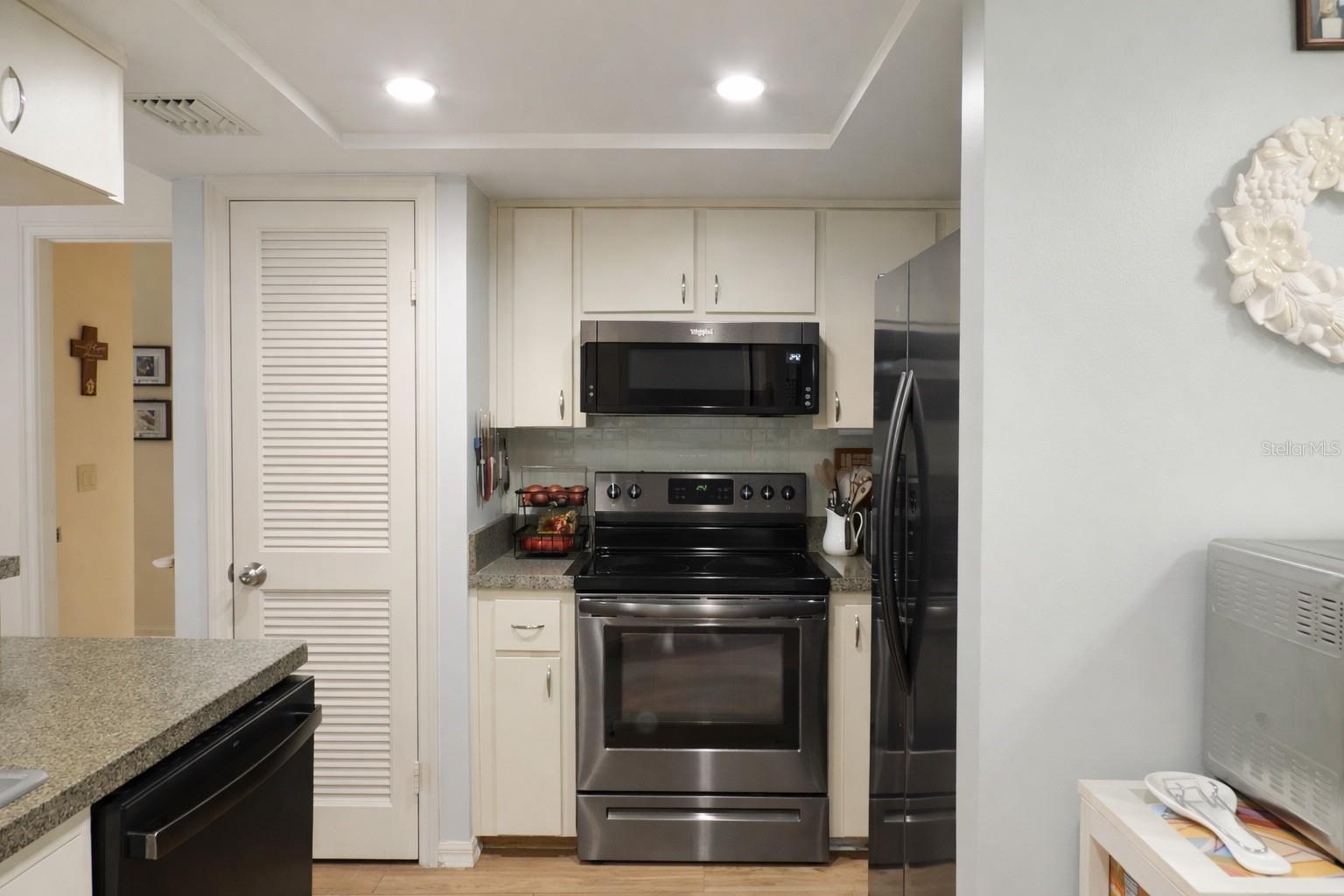 ARBOR COURT FOURTH ADD. - Residential