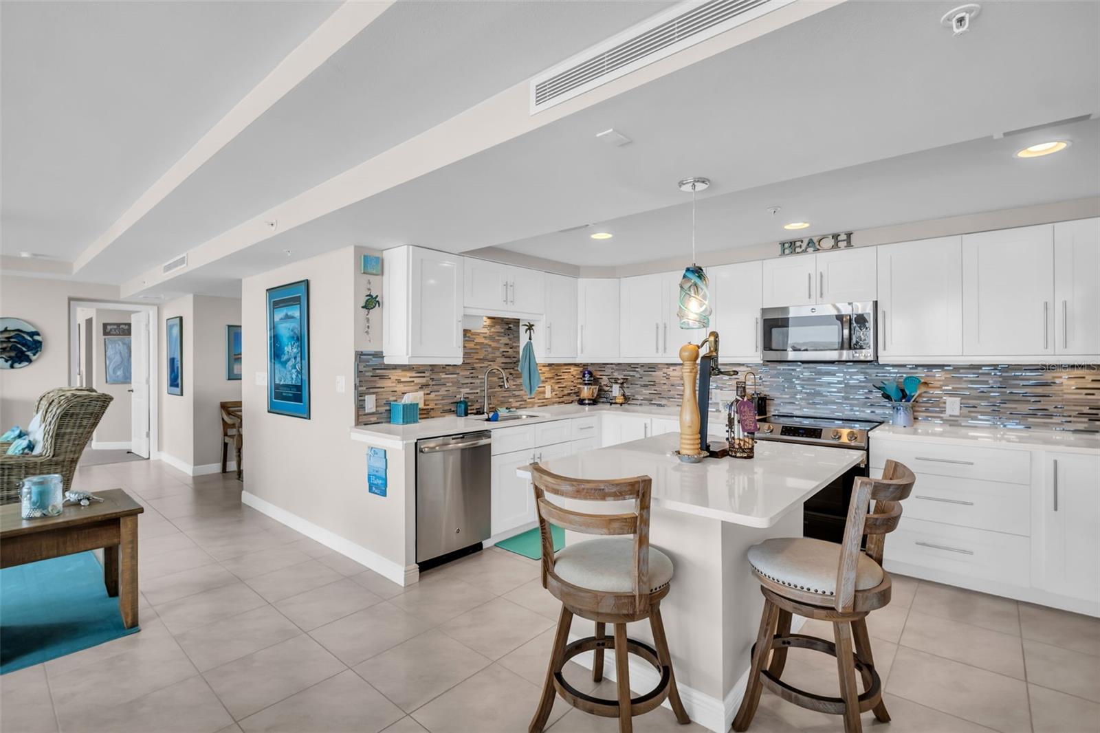 ISLAND WAY TOWERS CONDO - Residential Lease
