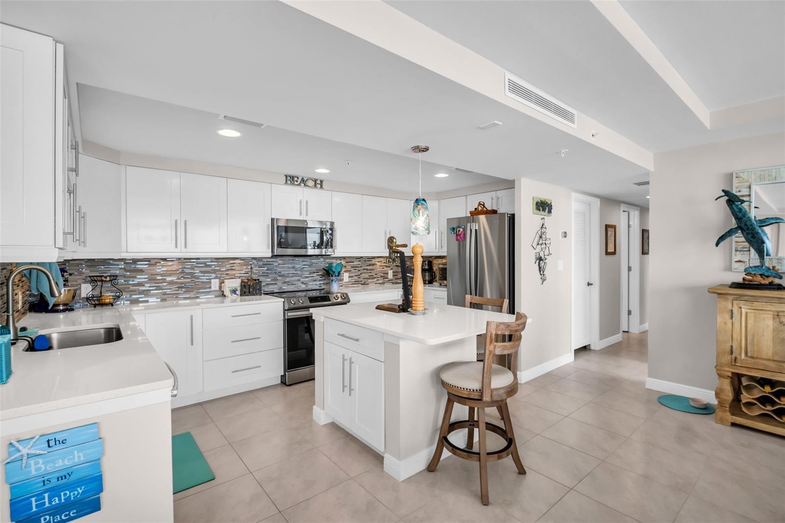 ISLAND WAY TOWERS CONDO - Residential Lease