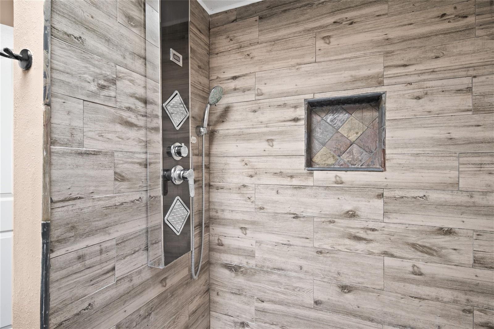 GRAND OAKS PH 1 - Residential