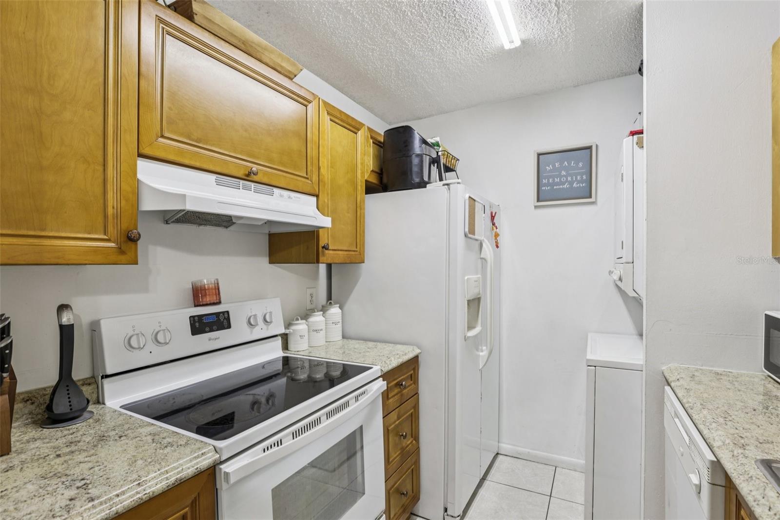 LAKEWOOD VILLAGE OF CORAL SPRINGS - Residential