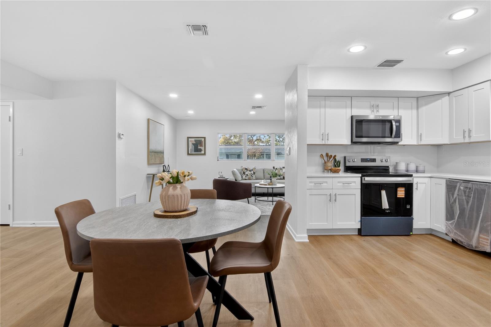 OAKLAND ESTATES 1ST SEC - Residential