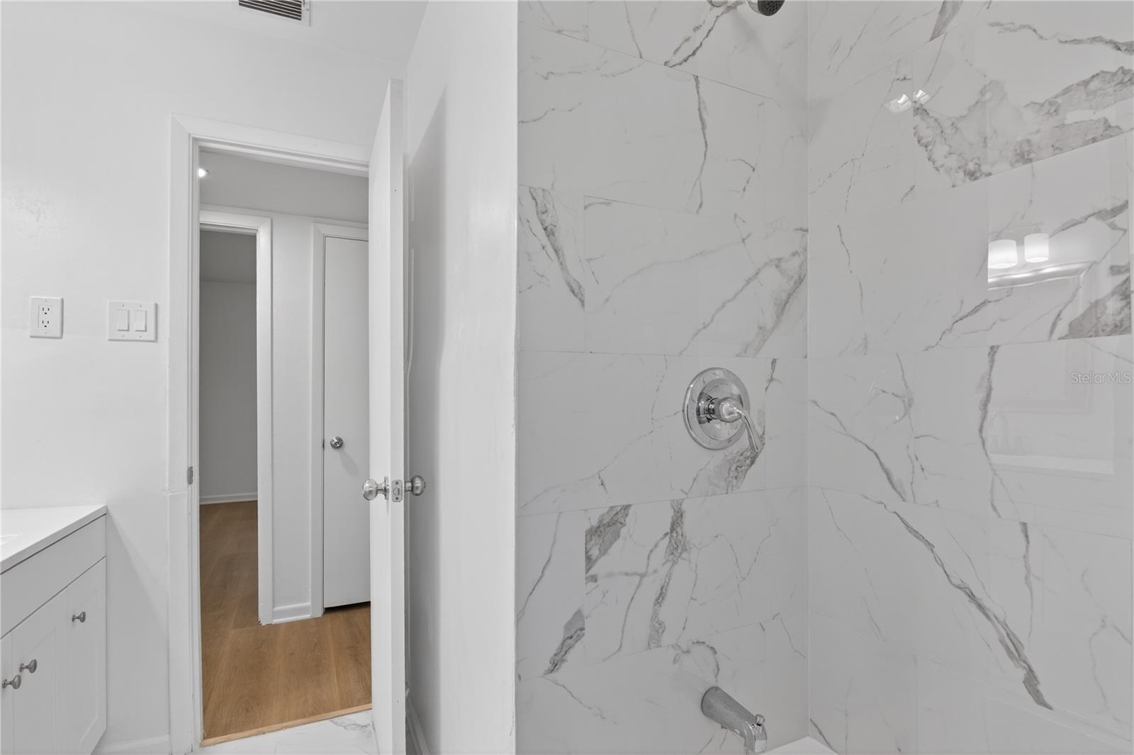 OAKLAND ESTATES 1ST SEC - Residential